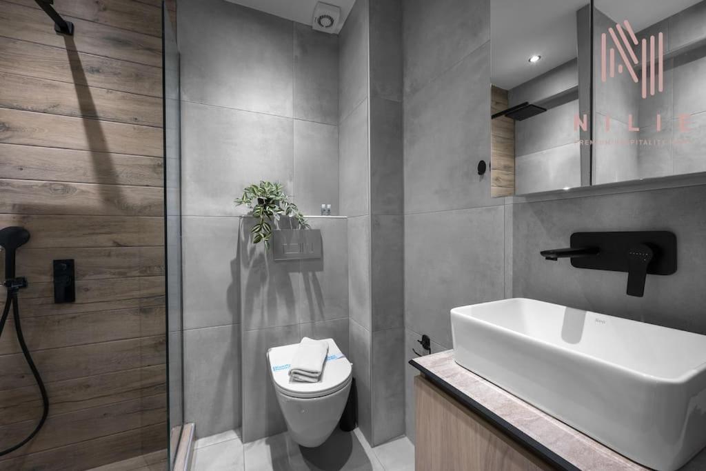 Azul, Nilie Hospitality Mgmt Apartment Солун Екстериор снимка